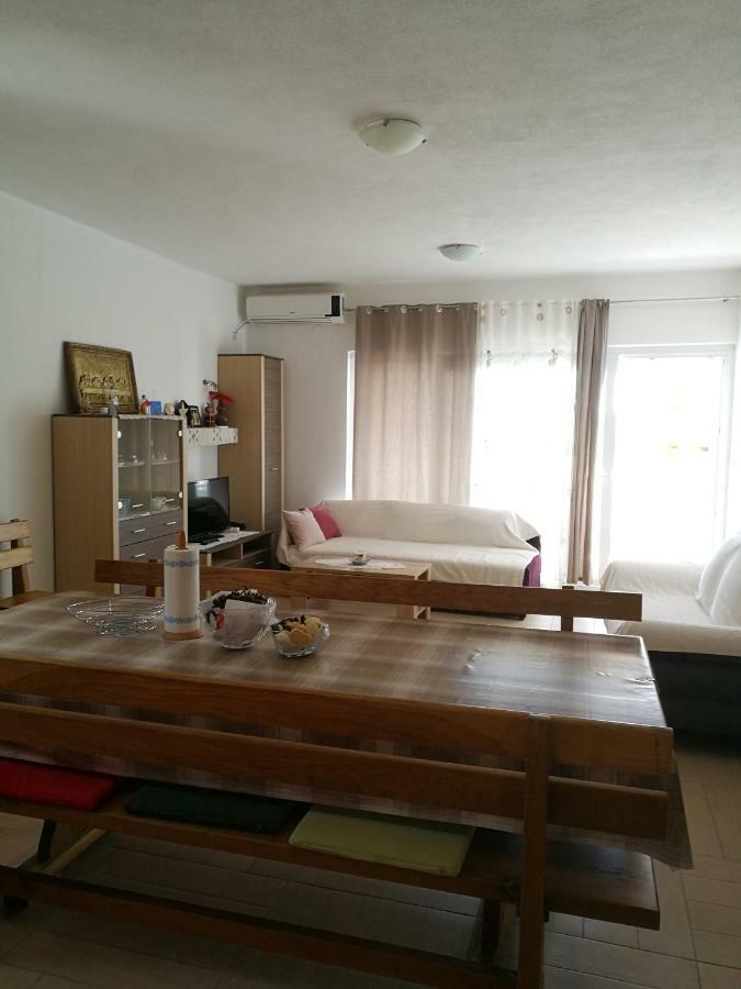 Apartments N&M Sukošan Buitenkant foto