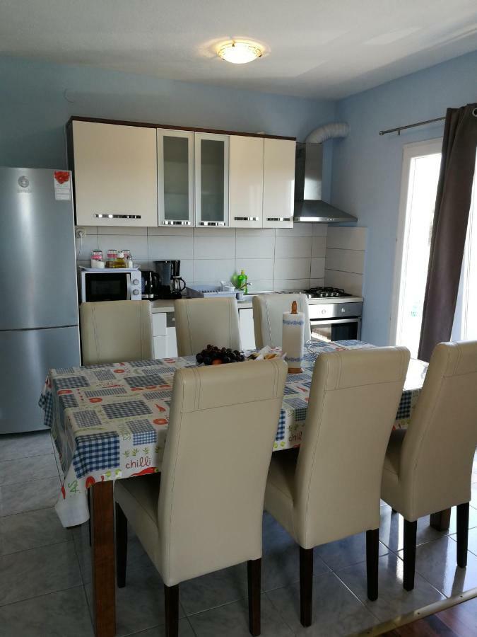Apartments N&M Sukošan Buitenkant foto